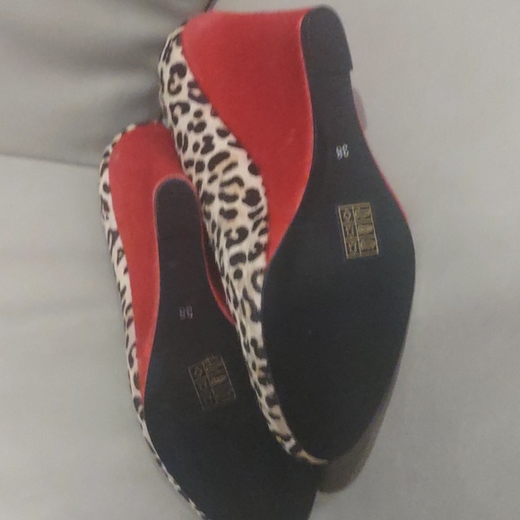 Shoes of Prey leather animal print w red wedges 38 - Picture 4 of 9